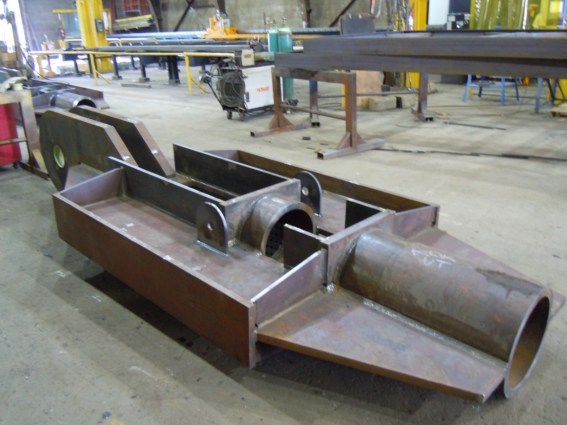 Preparation and finishing of profiled steel parts - Pro-Mec Élite